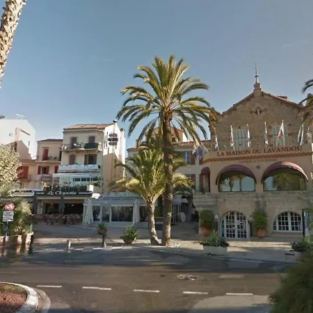 : T2 Avec 4 Couchages, Terrasse, Parking En Option, Animaux Admis - Fr-1-251-212 *