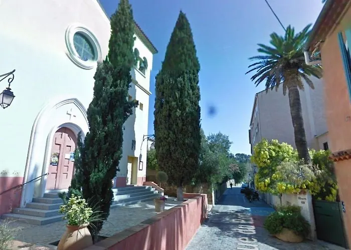 : T2 Avec 4 Couchages, Terrasse, Parking En Option, Animaux Admis - Fr-1-251-212 Apartman Le Lavandou